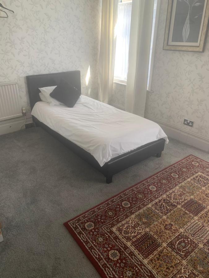 Macleods Hotel Блекпул Екстериор снимка