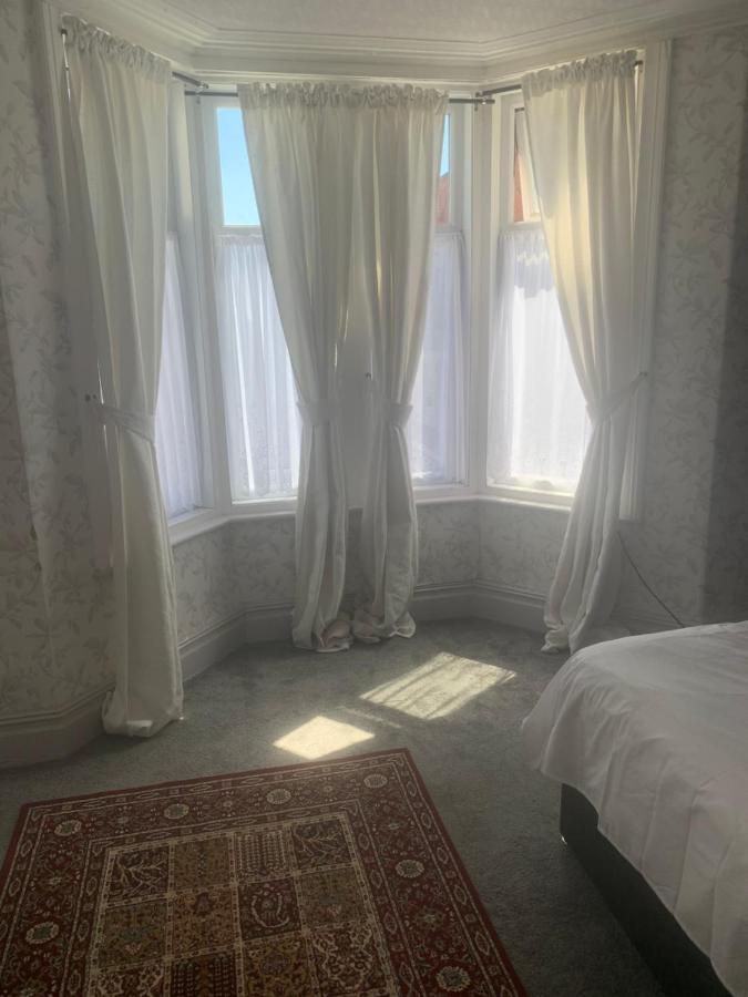 Macleods Hotel Блекпул Екстериор снимка
